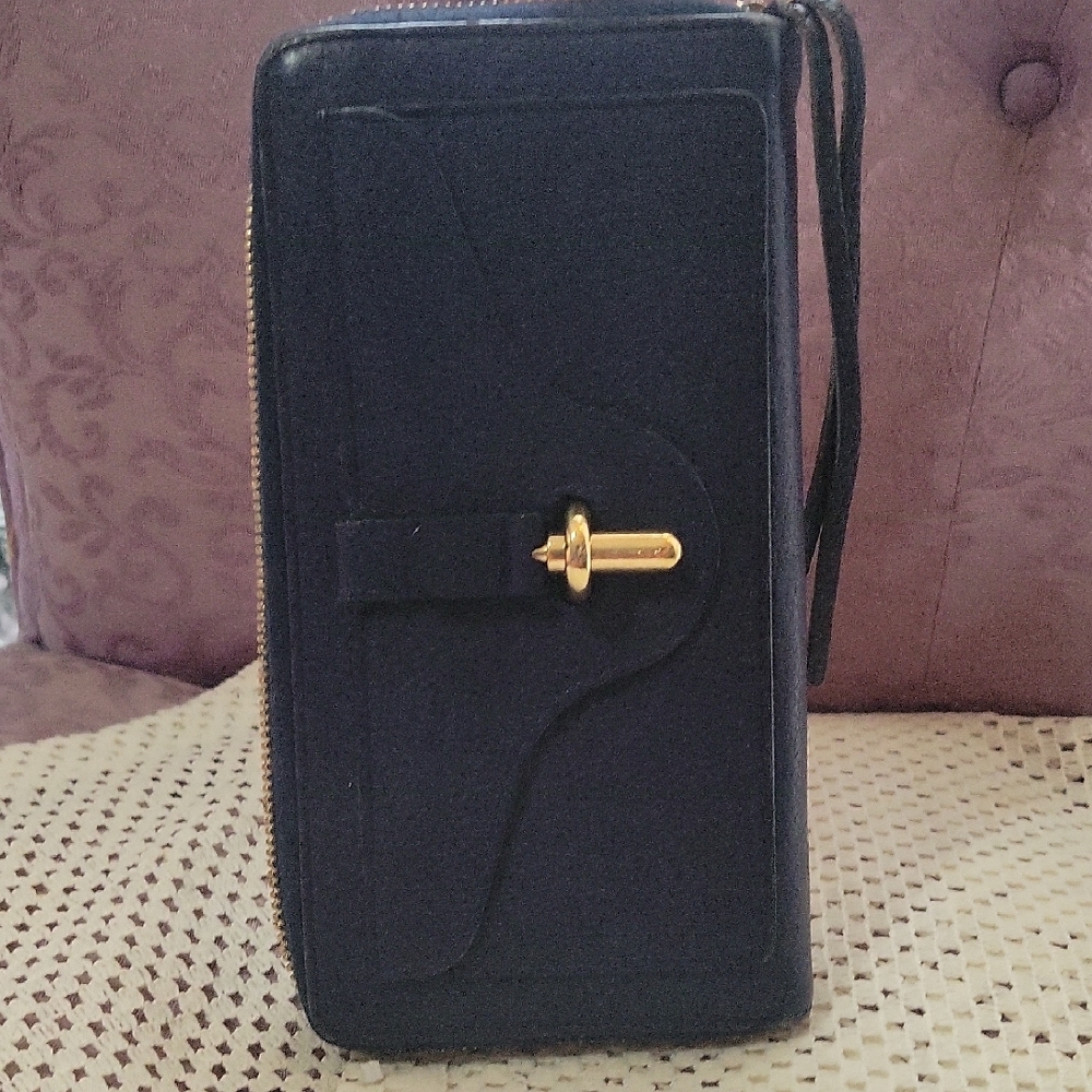 Balenciaga Black Wallet with Gold Accent - Picture 4 of 6
